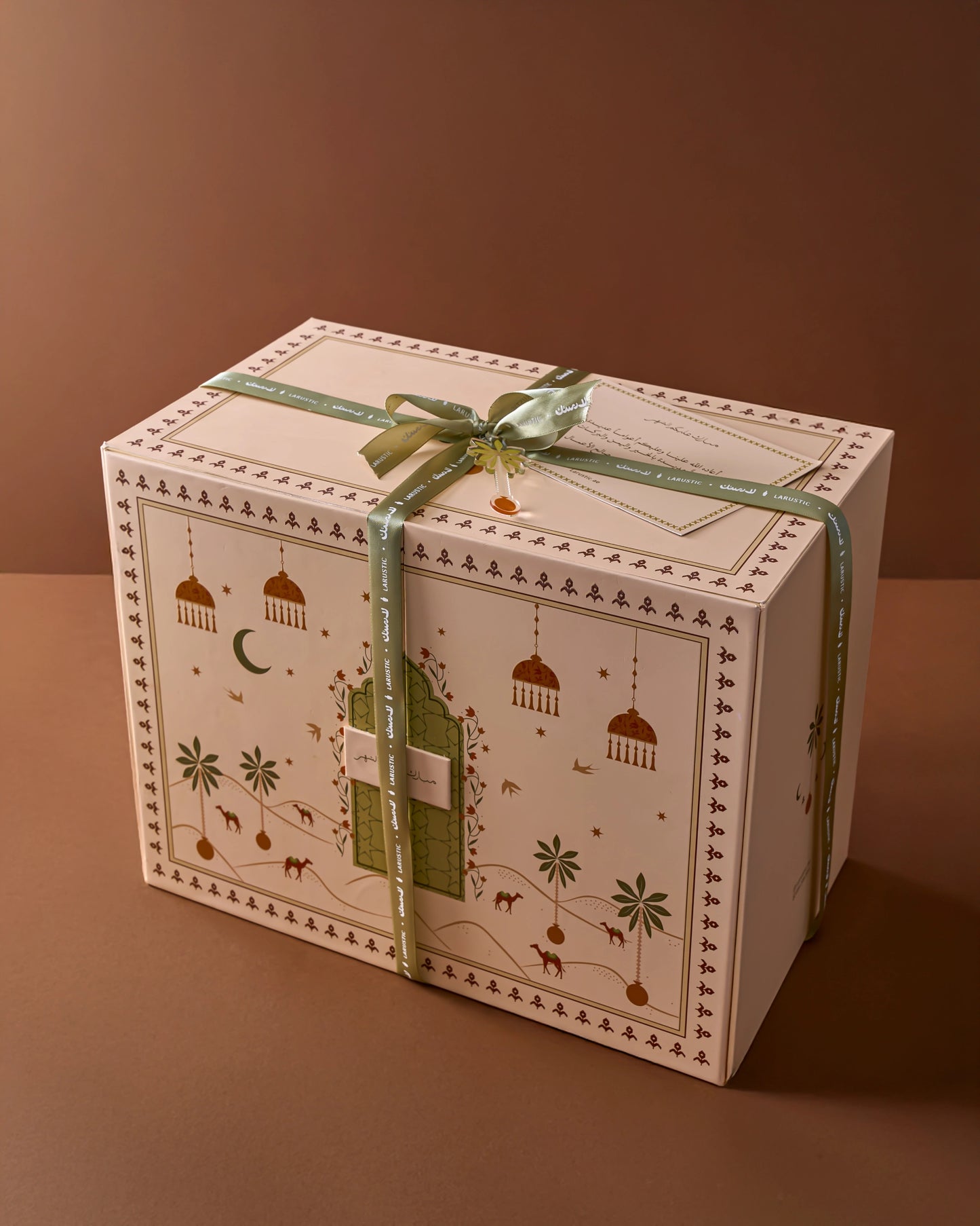 Oud Saffron Luxury Box