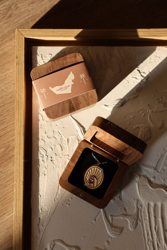 Zayed metal neck less and car hanger